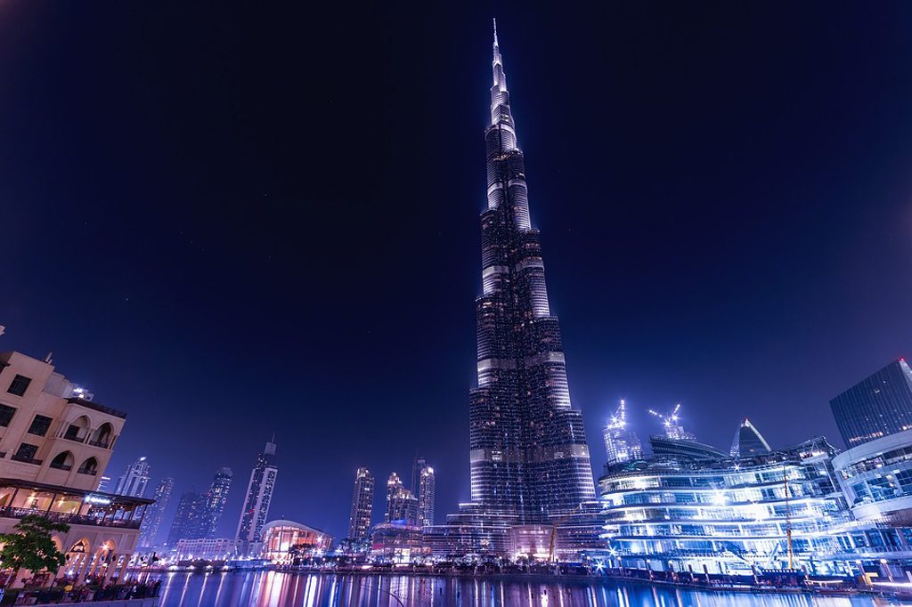 Burj Khalifa - heena tours
